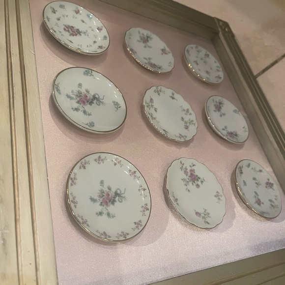 Floral Wall Decor with Gold Frame - Picture 11 of 11